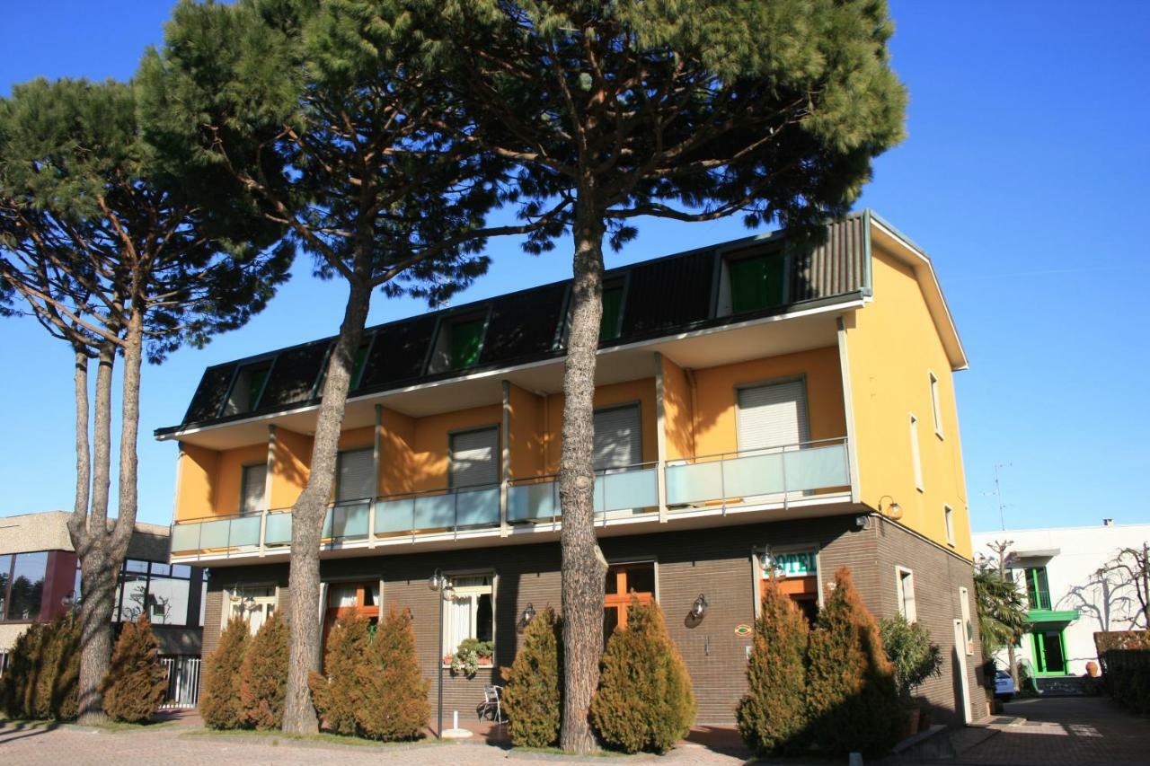Albergo Nardini Lentate sul Seveso Ngoại thất bức ảnh