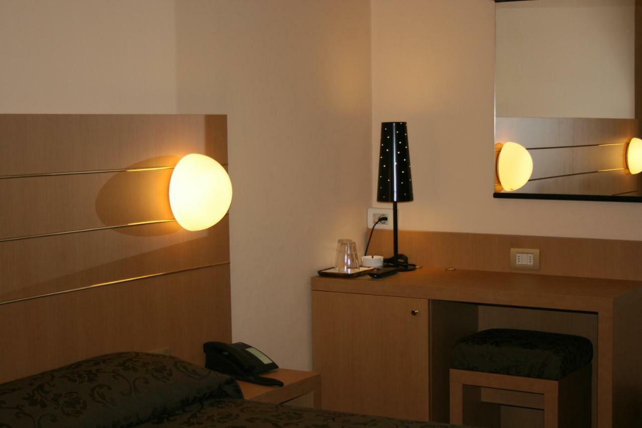 Albergo Nardini Lentate sul Seveso Ngoại thất bức ảnh