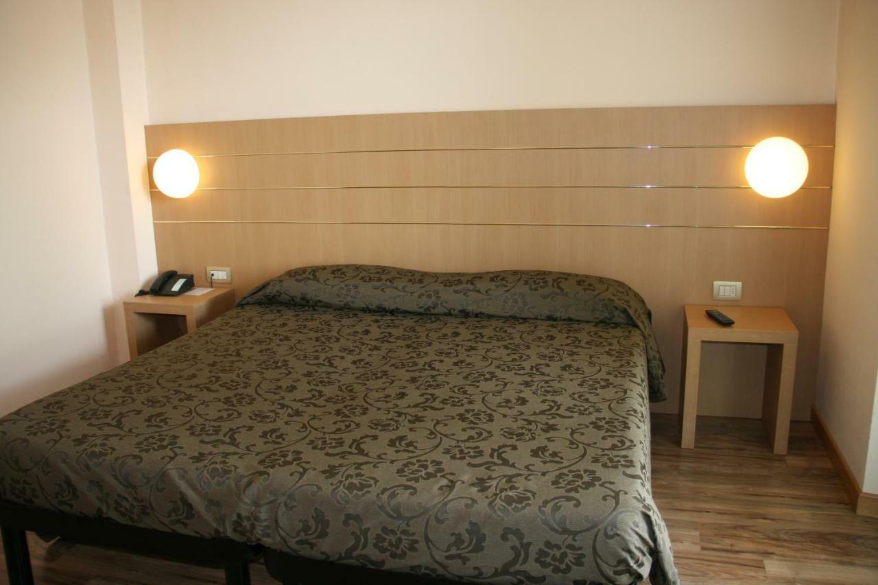 Albergo Nardini Lentate sul Seveso Ngoại thất bức ảnh